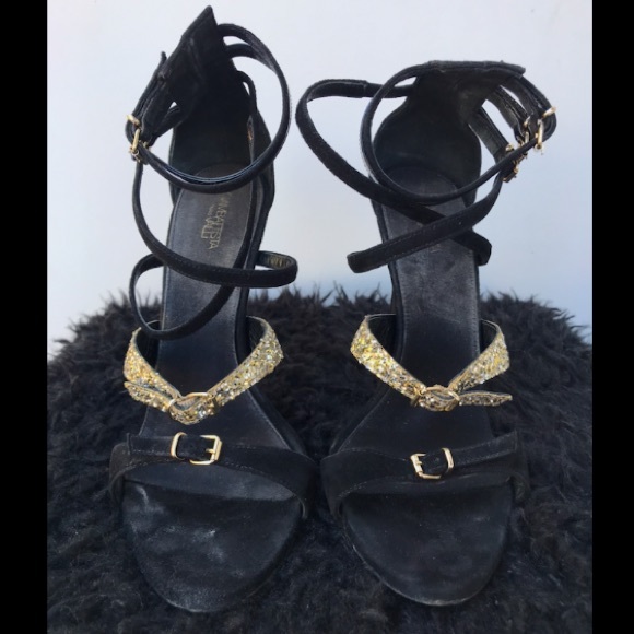 SALE! 
GIAMBATTISTA VALLI Heels - Picture 1 of 3
